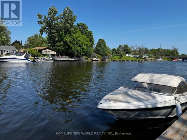 31 Villa Drive, Georgina (pefferlaw)