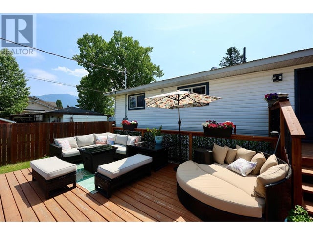 505 10th Street S, Golden