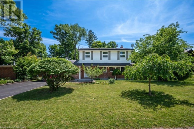 85 Robinhood Drive, Dundas