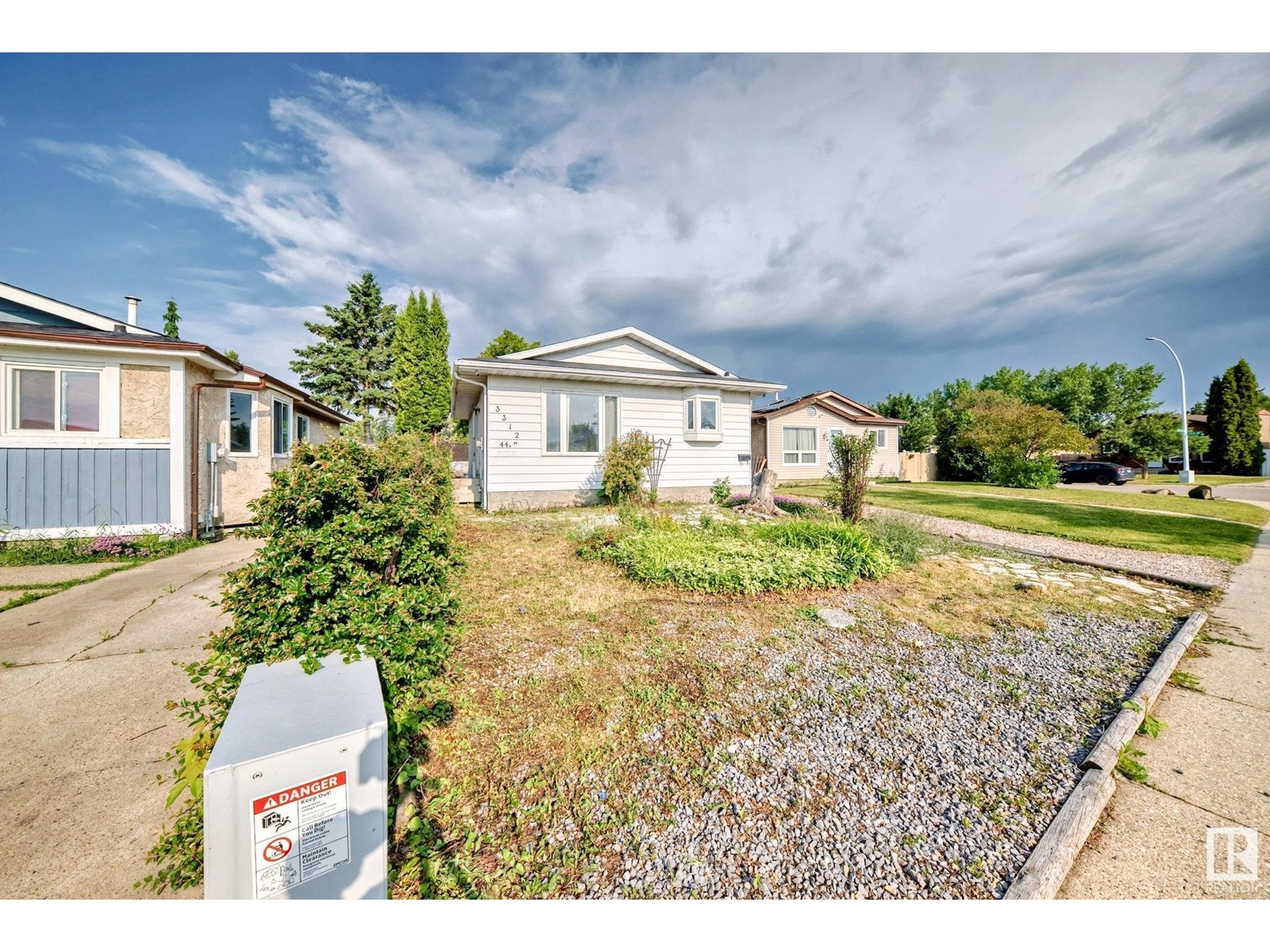 3312 44a St Nw Nw, Edmonton