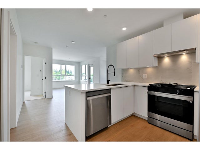 308 13238 105 Avenue, Surrey