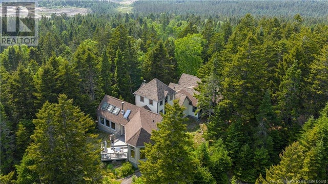 12 Rock Ridge Lane, Clifton Royal