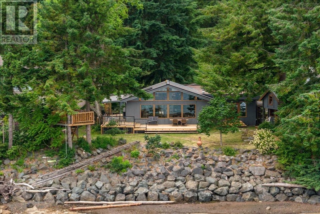 196 Captain Morgans Blvd, Protection Island