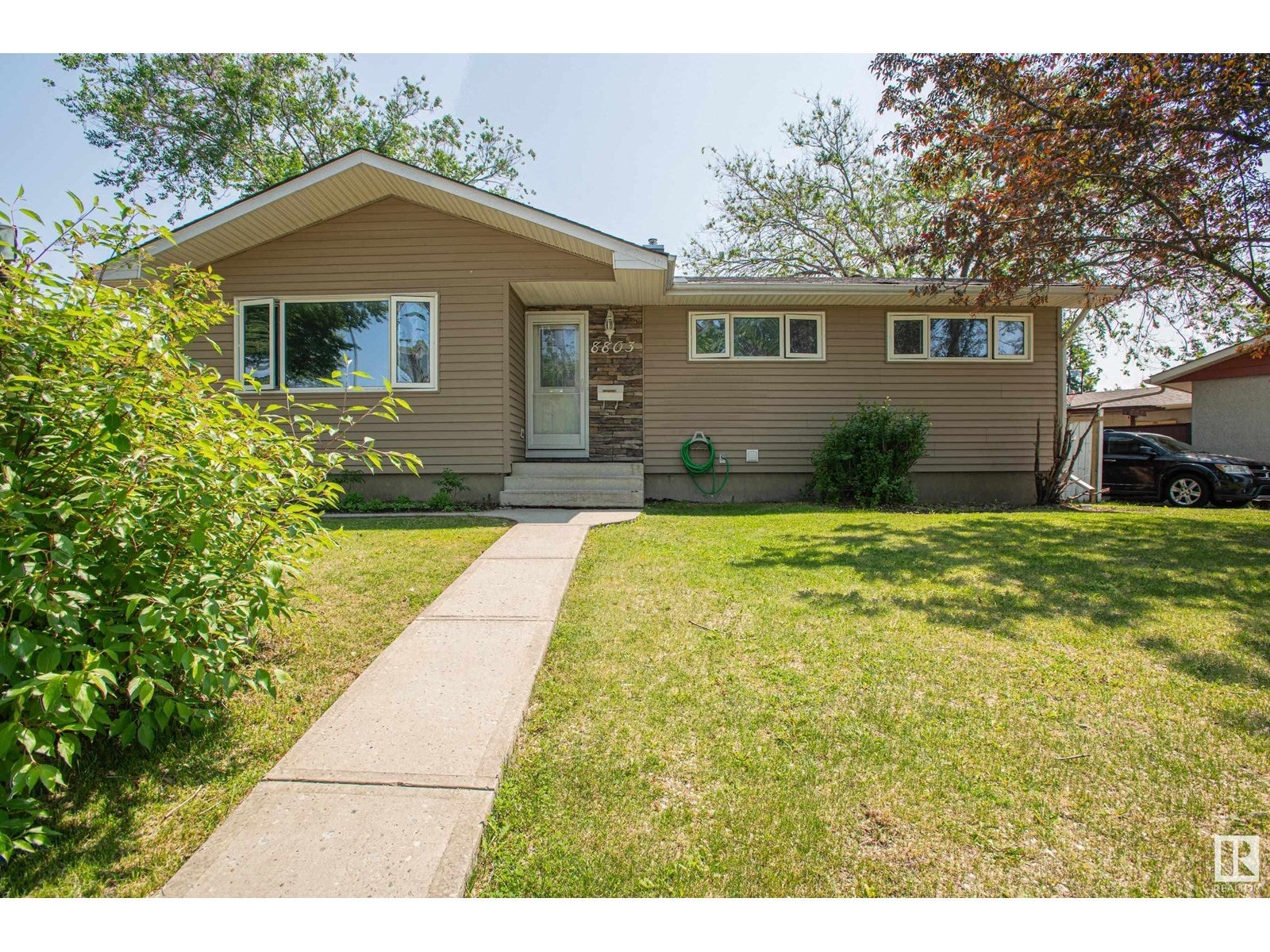 8803 160 St Nw, Edmonton