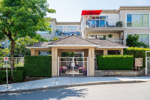 303 1153 Vidal Street, White Rock
