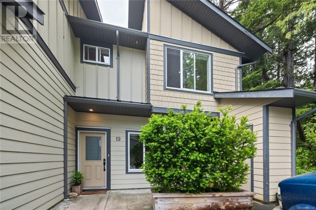 19 625 Hellesen Dr, Tofino