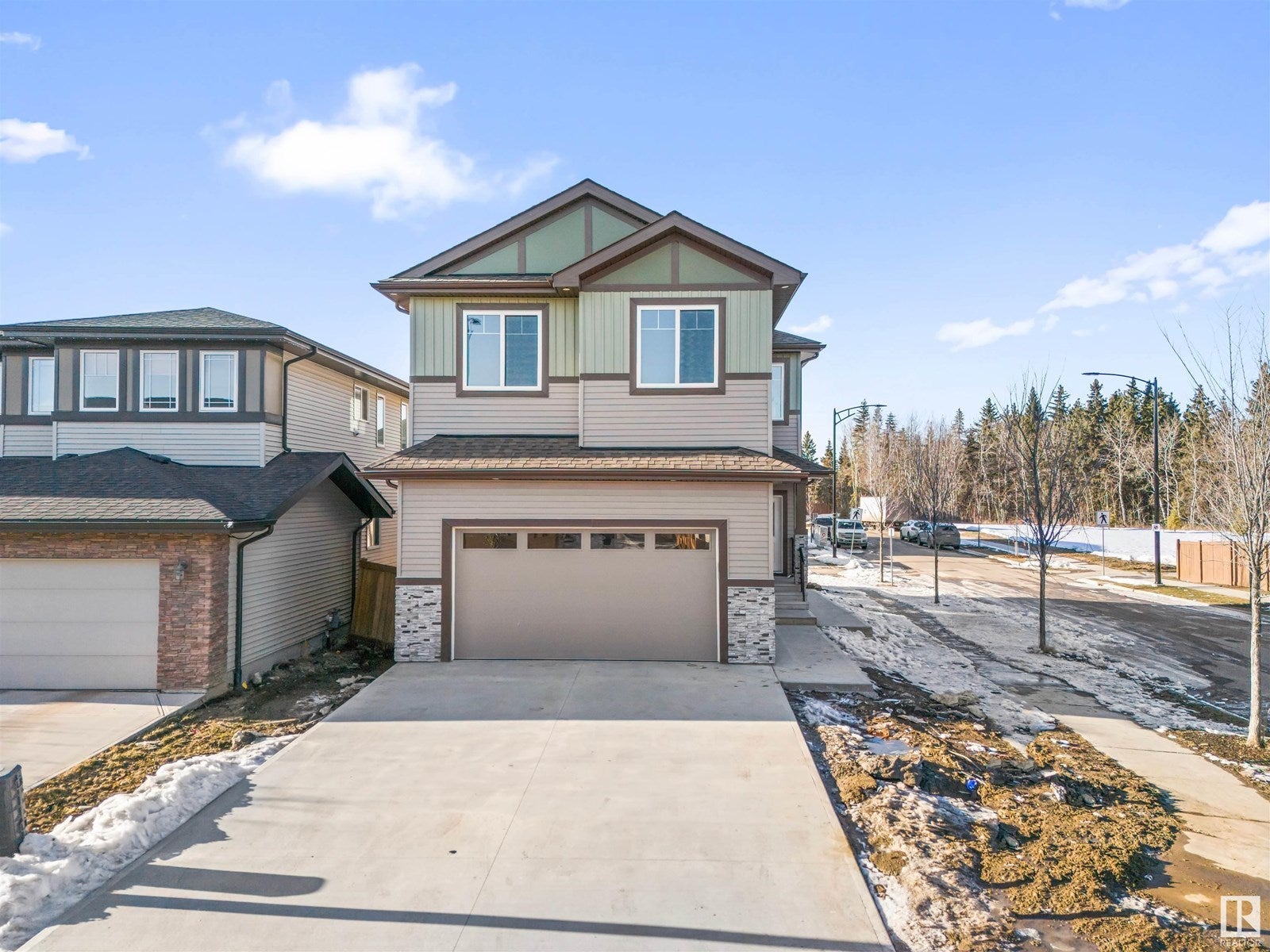 204 Cavanagh Common Sw, Edmonton