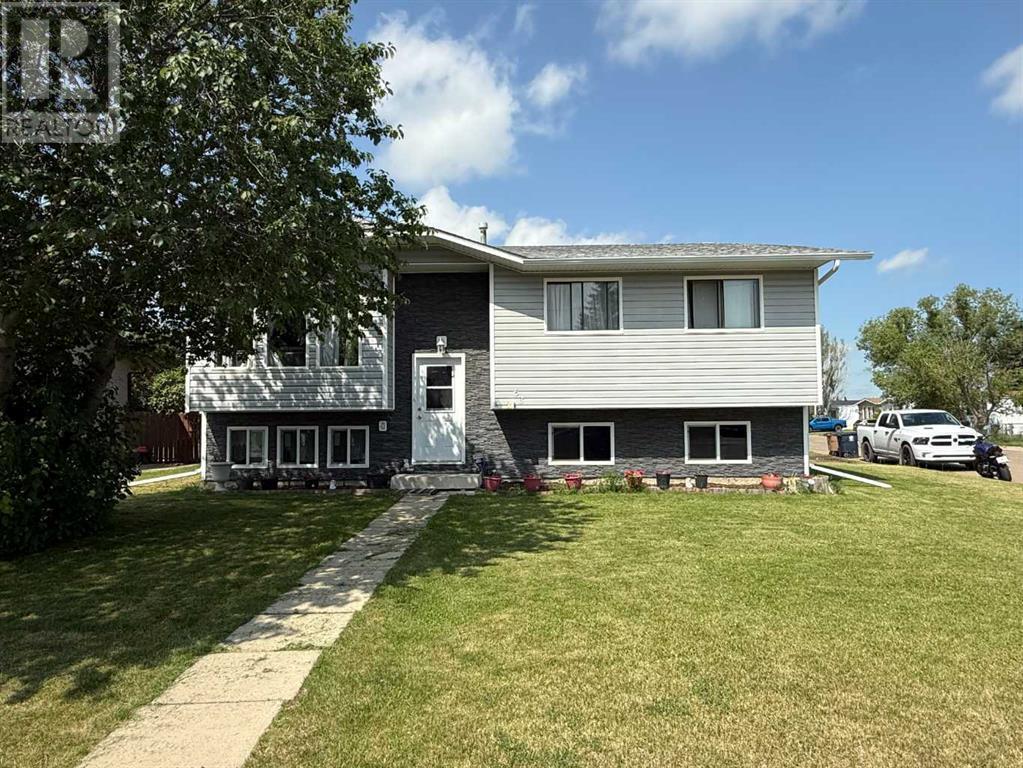 63 Ash Street W, Brooks