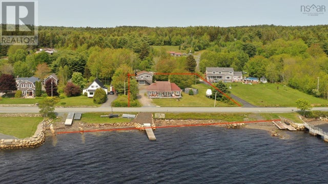 5070 Highway 332, East Lahave