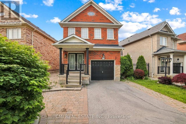 107 Venice Gate Drive, Vaughan (vellore Village)