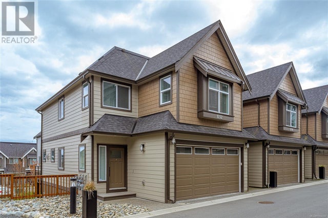1212 Moonstone Loop, Langford