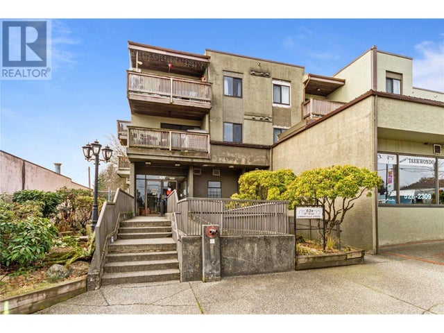 107 836 Twelfth Street, New Westminster