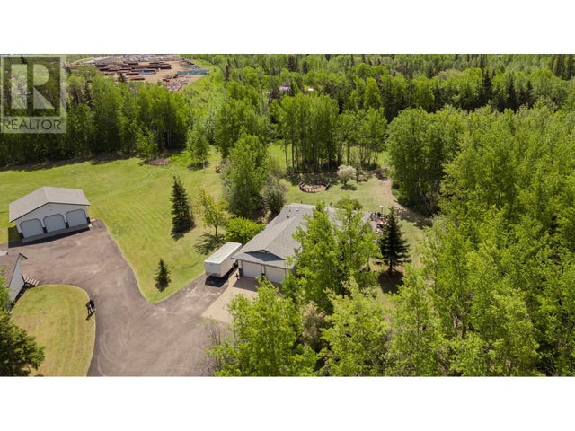 13514 Robin Road, Charlie Lake