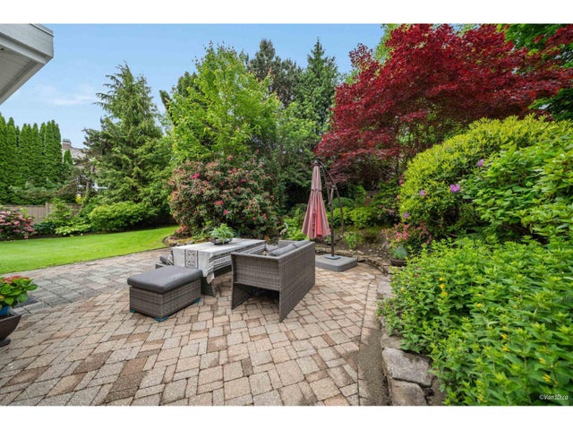 15828 Somerset Place, Surrey