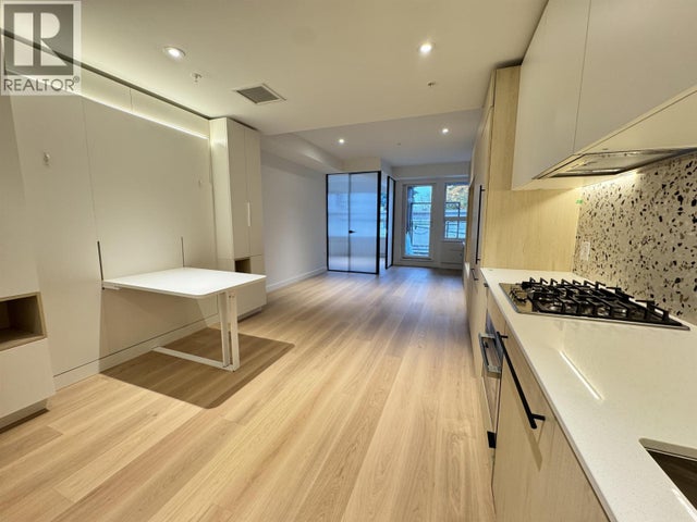 319 471 E Broadway, Vancouver