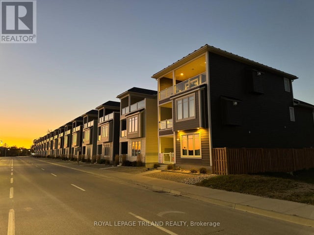 15 - 355 Edith Cavell Boulevard, Central Elgin (port Stanley)