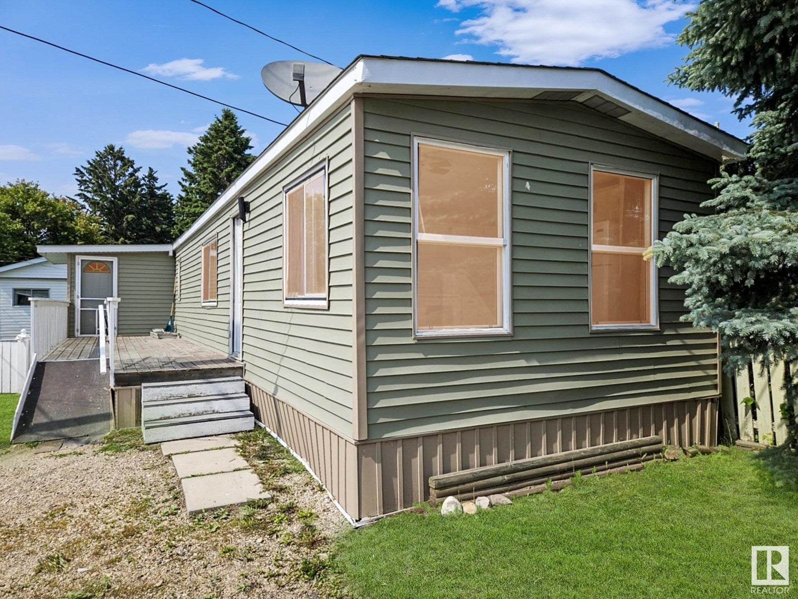 #111 305 Calahoo Rd, Spruce Grove