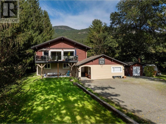 1553 Fraser Road, Pemberton
