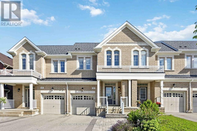 92 Radial Drive, Aurora