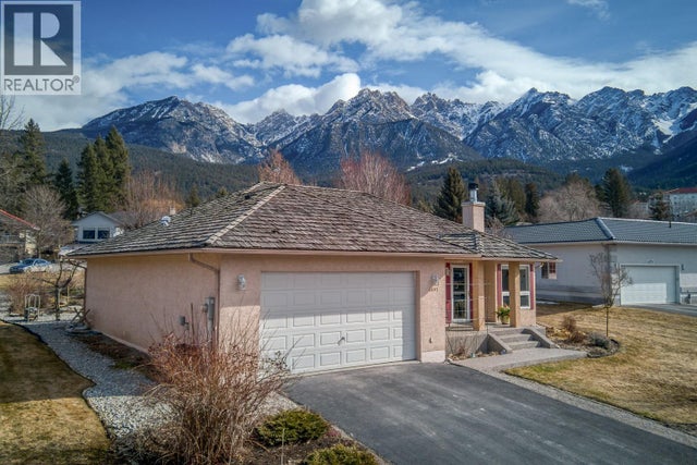 4887 Glen Eagle Drive, Fairmont Hot Springs