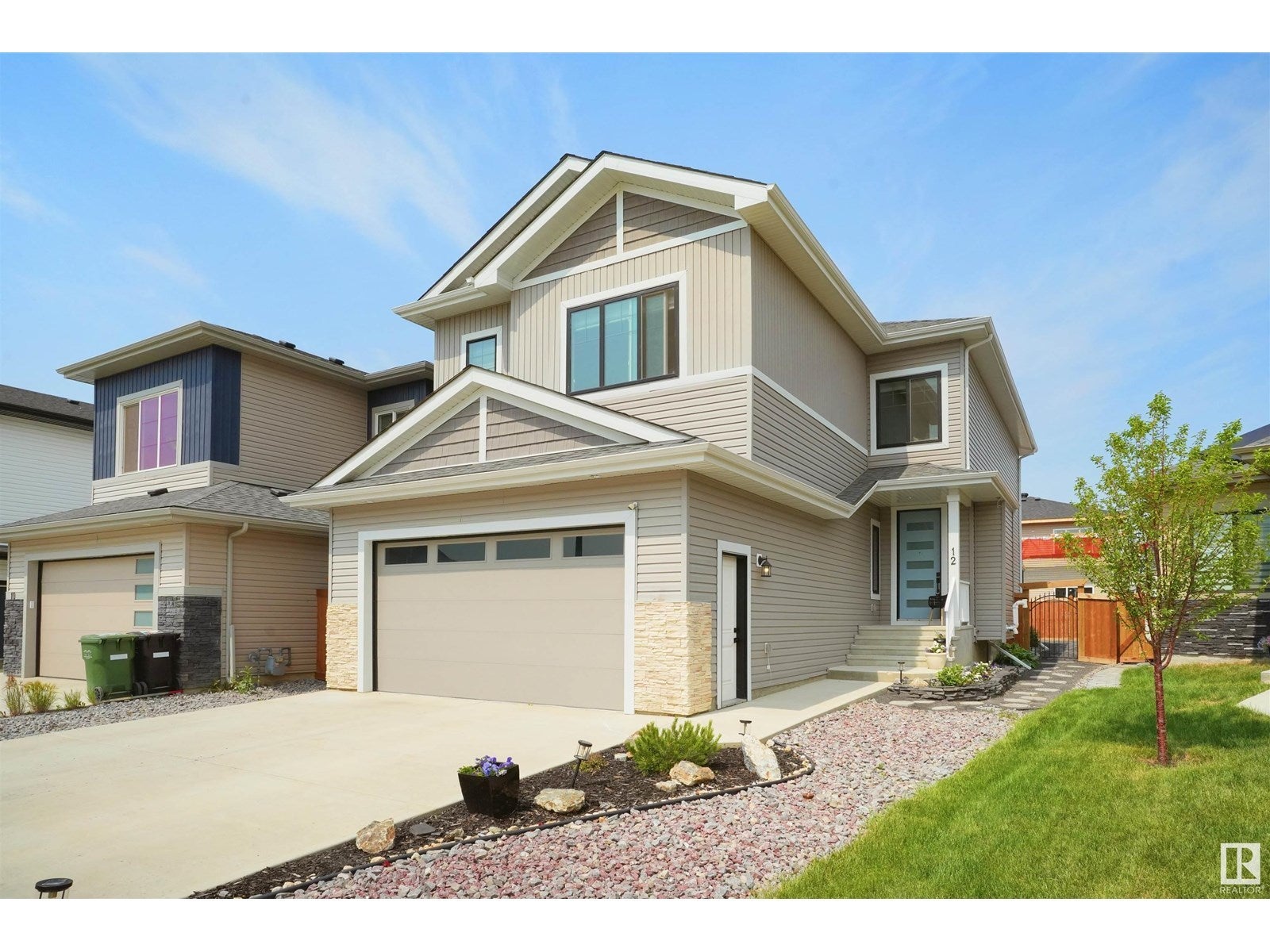 12 Caledonia Co, Leduc