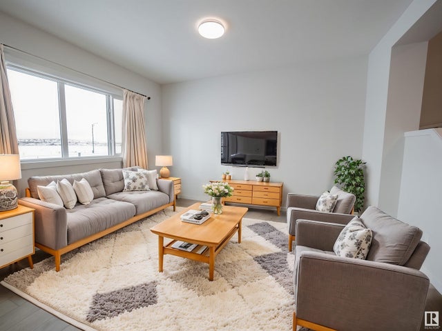 8720 224 St Nw, Edmonton