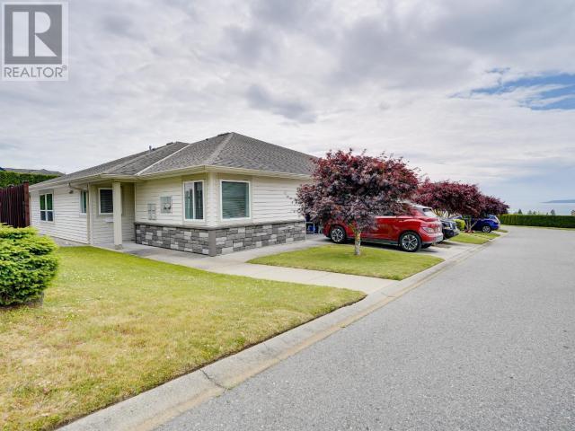24-4415 Manson Ave, Powell River