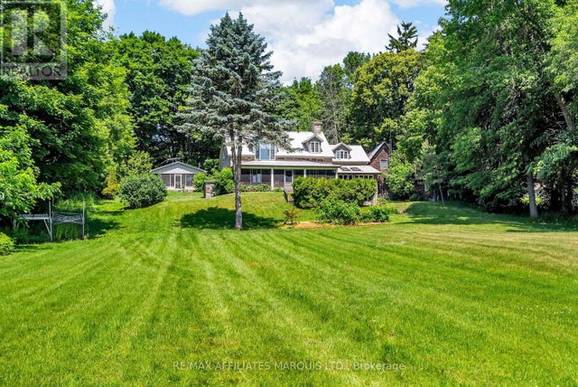 20824 South Service Road, South Glengarry