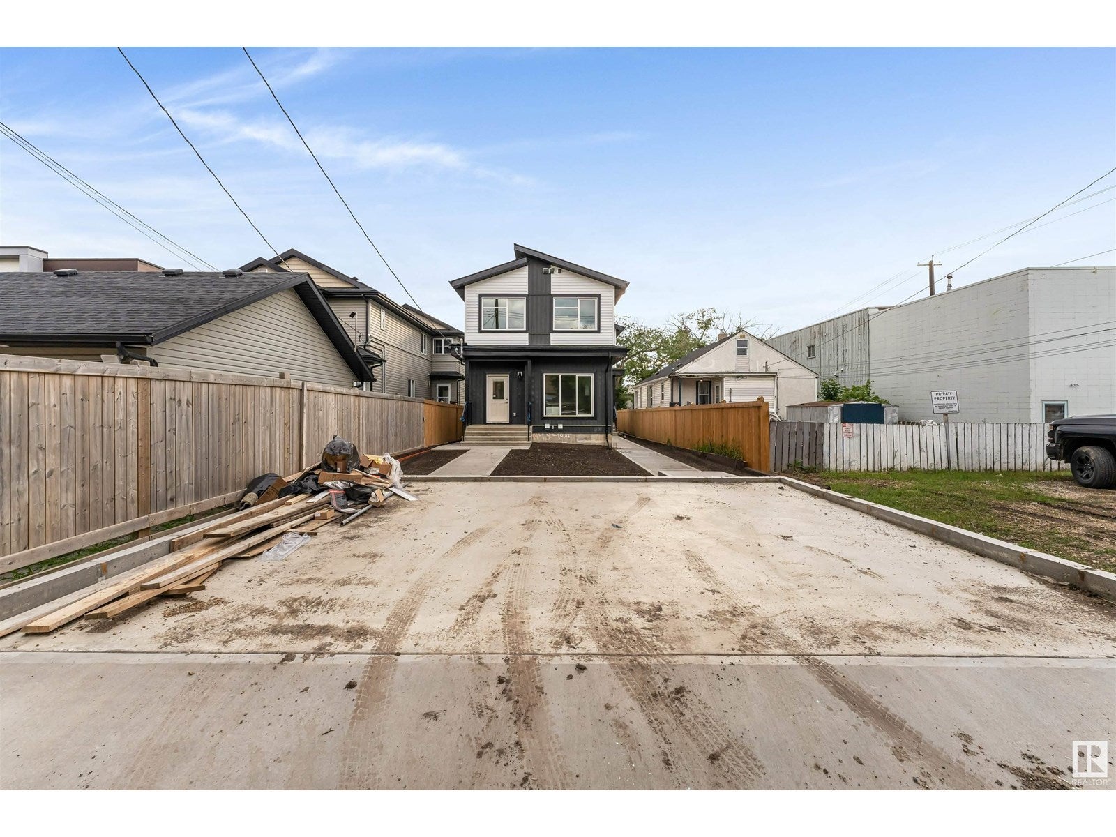 11445 101 St. Nw, Edmonton