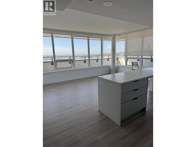 2801 823 Carnarvon Street, New Westminster