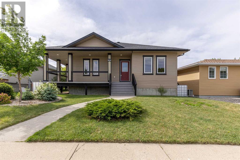 405 52 Avenue E, Claresholm