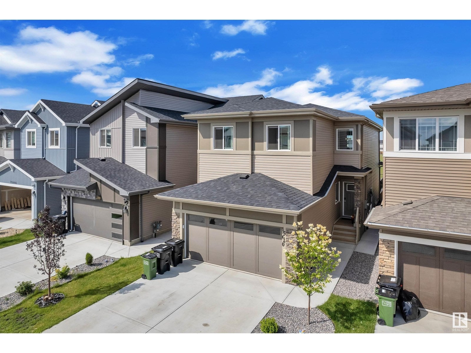 15640 18 Av Sw, Edmonton