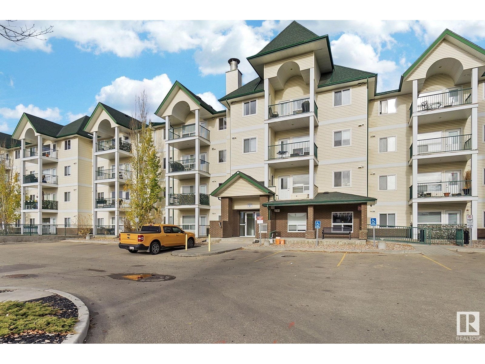 #110 13635 34 St Nw, Edmonton