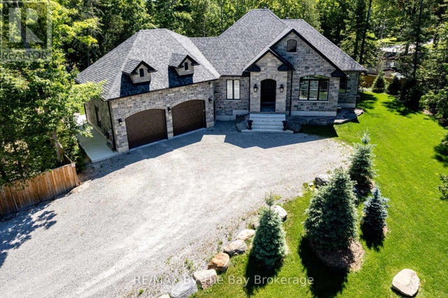 833 Eastdale Drive, Wasaga Beach