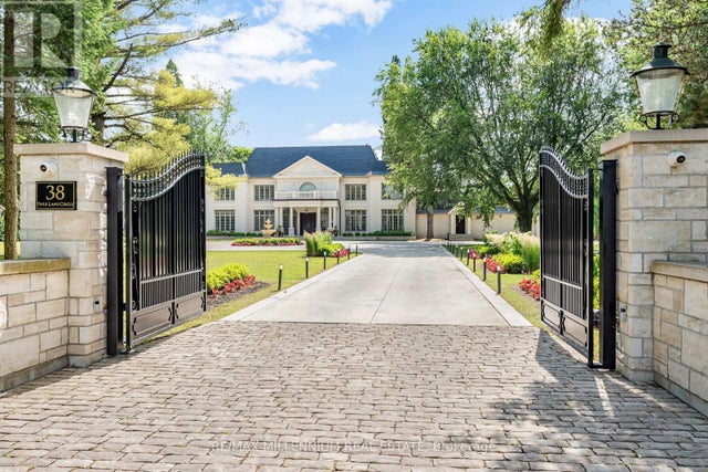 38 Park Lane Circle, Toronto (bridle Path-Sunnybrook-York Mills)