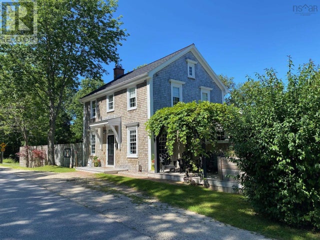 142 Woodstock Road, Clearland