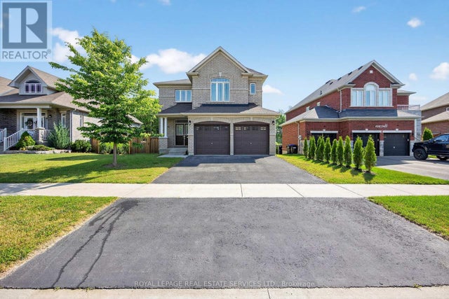 33 Pearl Street, Wasaga Beach