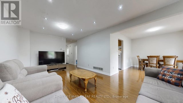 39 Lamay Crescent, Toronto (rouge)