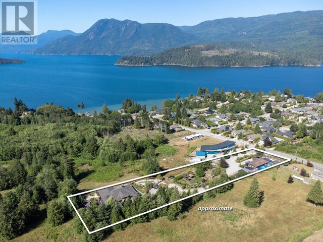 6391&93 Sandpiper Road, Sechelt