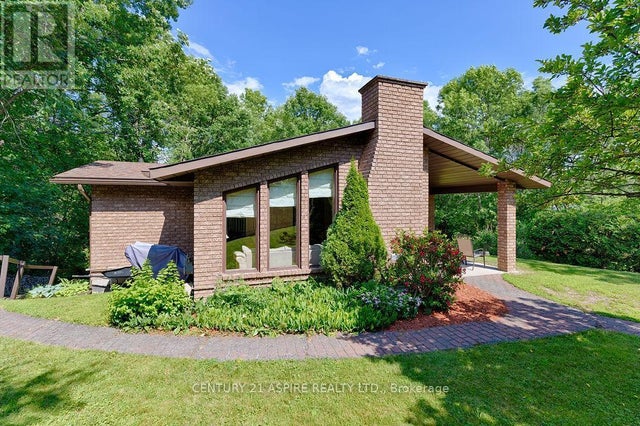 551 Whispering Pines Crescent, Laurentian Valley