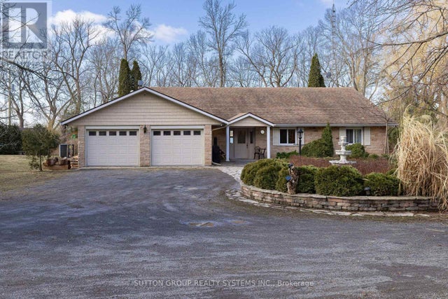 31 Chisamore Pt Road, Front Of Leeds & Seeleys Bay