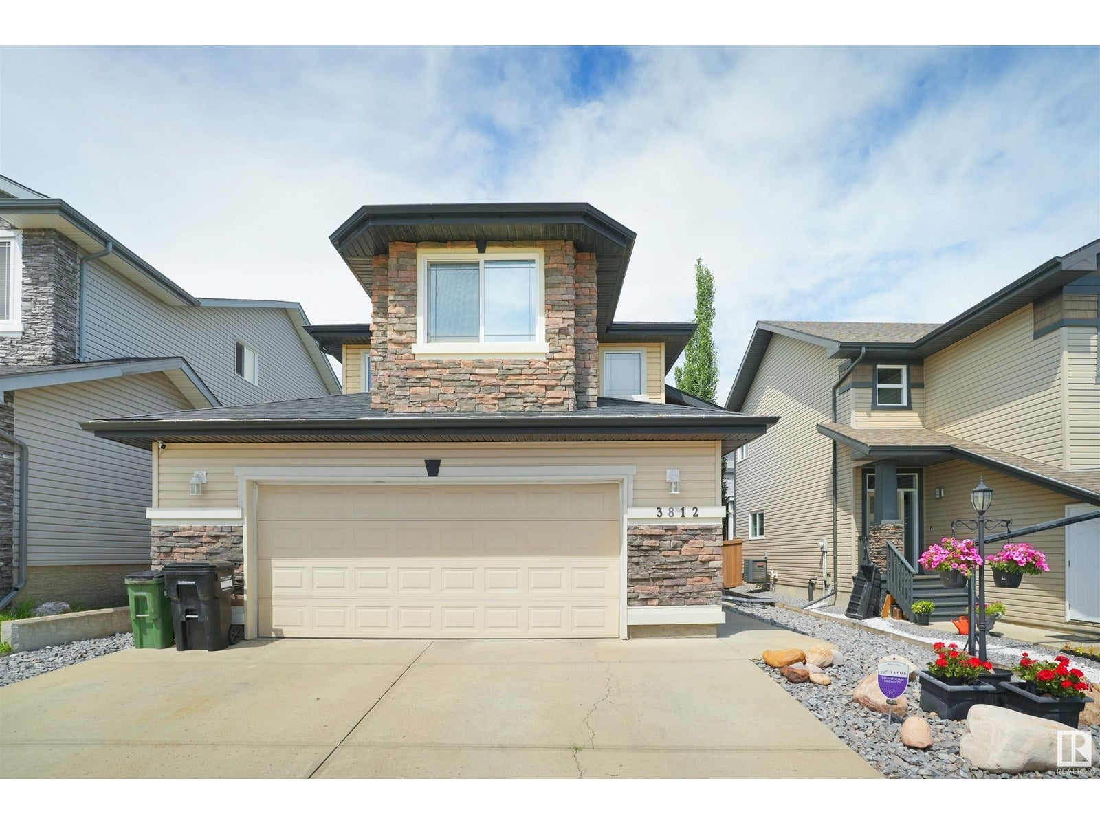 3812 163 Av Nw, Edmonton