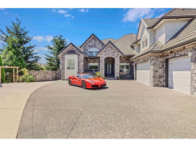 5733 W Kettle Crescent, Surrey