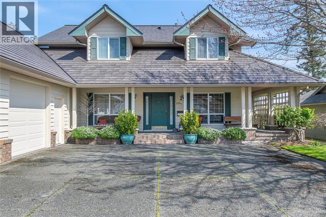 2996 Royal Vista Way, Courtenay