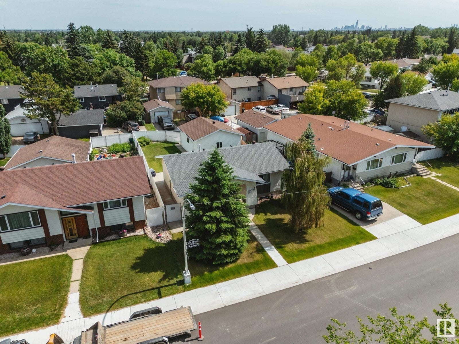 17111 110 St Nw, Edmonton