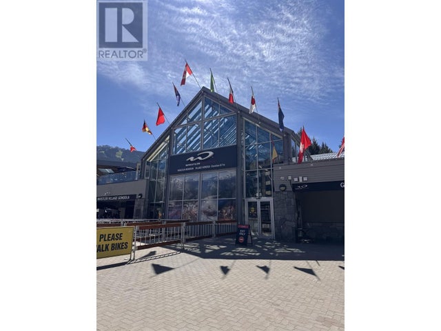 (wk 25) 901-4293 Mountain Square, Whistler