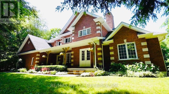 19 Gillespie Trail Se, Essa