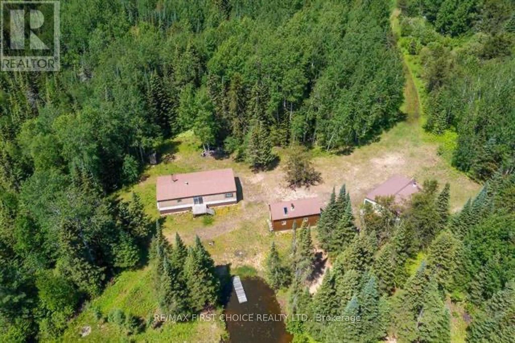 1 Bear Camp, Machin (tb-612)
