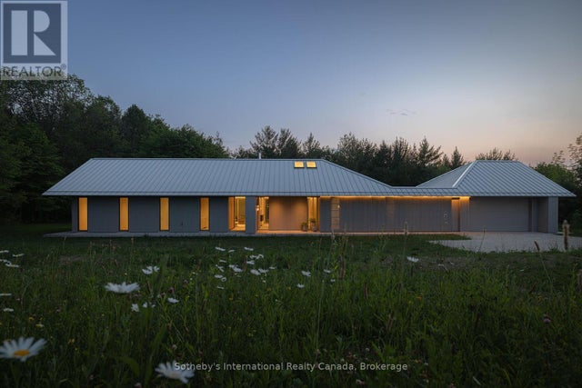 395910 11th Line, Blue Mountains