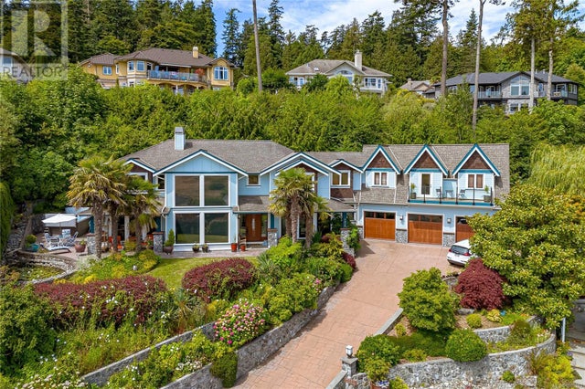 7014 Beach View Crt, Central Saanich